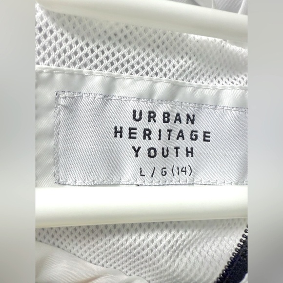 NWOT Urban Heritage White and Black Jacket - Size Youth 14 Women’s 6 or Medium - Picture 9 of 12